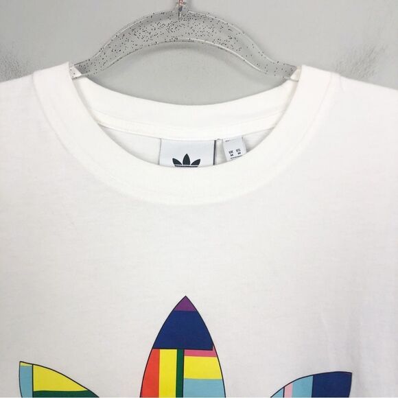 ADIDAS | Unisex Flag Fill Multicolor Trefoil White Crewneck Logo Tee Size Medium - Picture 4 of 11